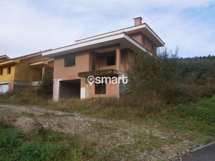 House for sale in Aviles, Spain - Image 9