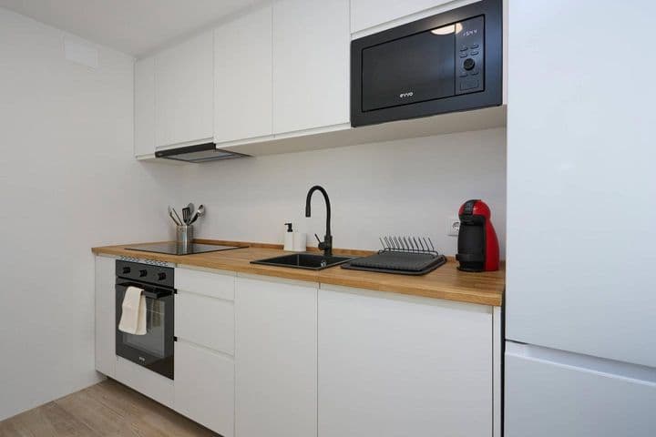 3 bedrooms apartment for rent in Barcelona, Spain - Image 10