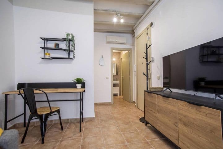 1 bedroom apartment for rent in Gotic, Spain - Image 12