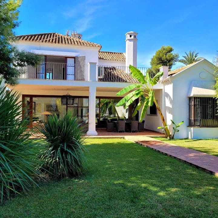 6 bedrooms house for rent in Marbella, Spain - Image 2