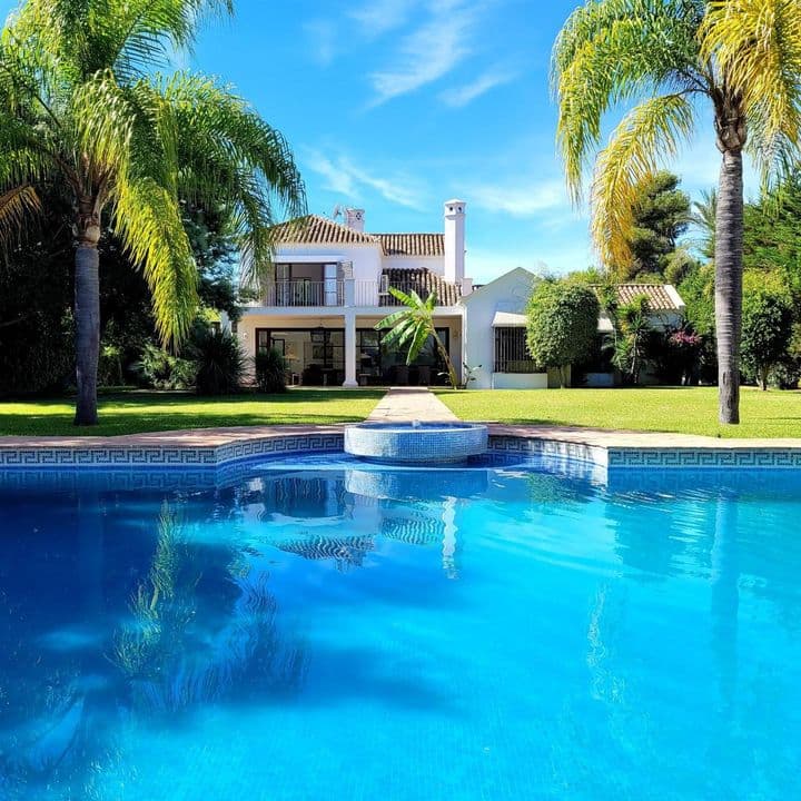 6 bedrooms house for rent in Marbella, Spain