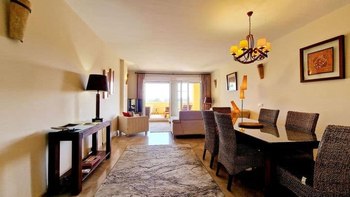 2 bedrooms apartment for rent in Nueva Andalucia, Spain - Image 6