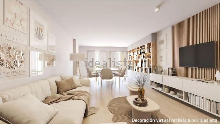 2 bedrooms apartment for rent in Nueva Andalucia, Spain - Image 4