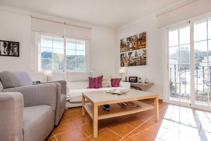 3 bedrooms apartment for sale in Benahavis, Spain - Image 2