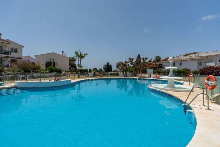 2 bedrooms apartment for sale in Estepona, Spain