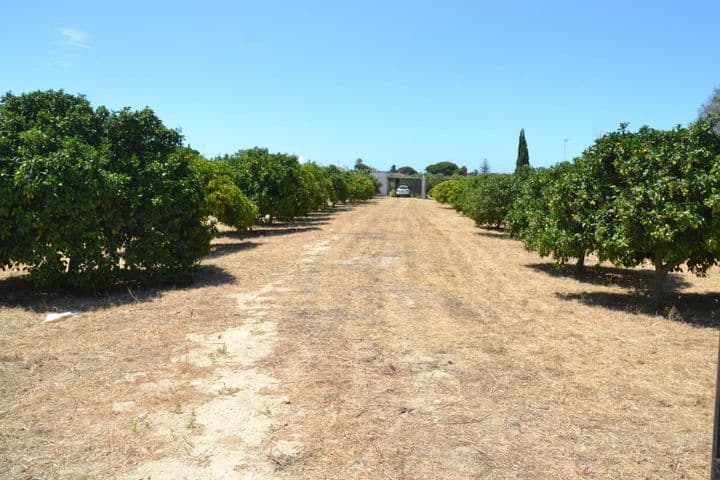 House for sale in Chiclana de la Frontera, Spain - Image 4