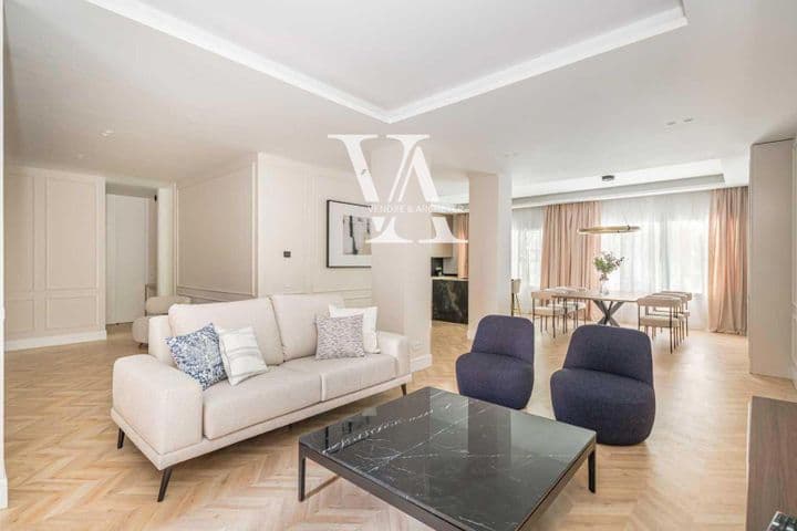 4 bedrooms apartment for sale in Madrid, Spain - Image 10