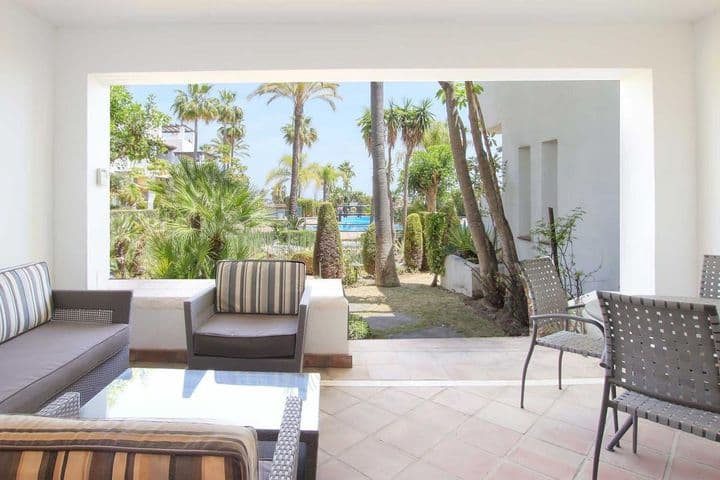 3 bedrooms house for sale in Benahavis, Spain - Image 2