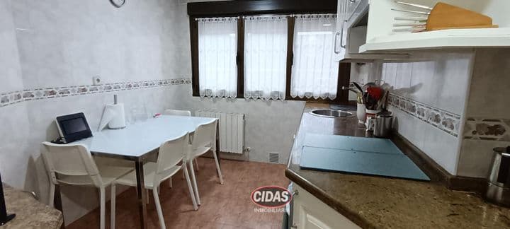 3 bedrooms apartment for rent in Oviedo, Spain - Image 7