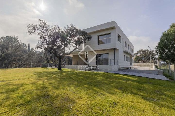 5 bedrooms house for sale in Madrid, Spain - Image 12