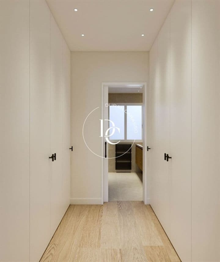 Apartment for sale in Barcelona, Spain - Image 6