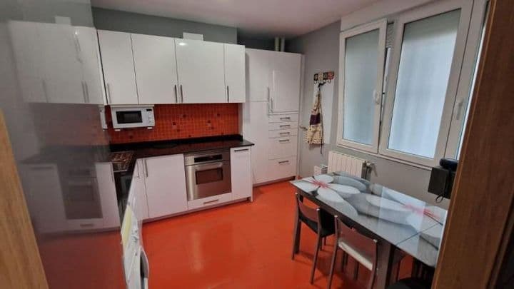 3 bedrooms apartment for rent in Gijon, Spain - Image 3