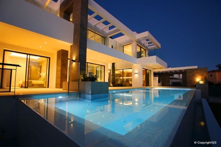 4 bedrooms house for sale in Marbella, Spain - Image 2