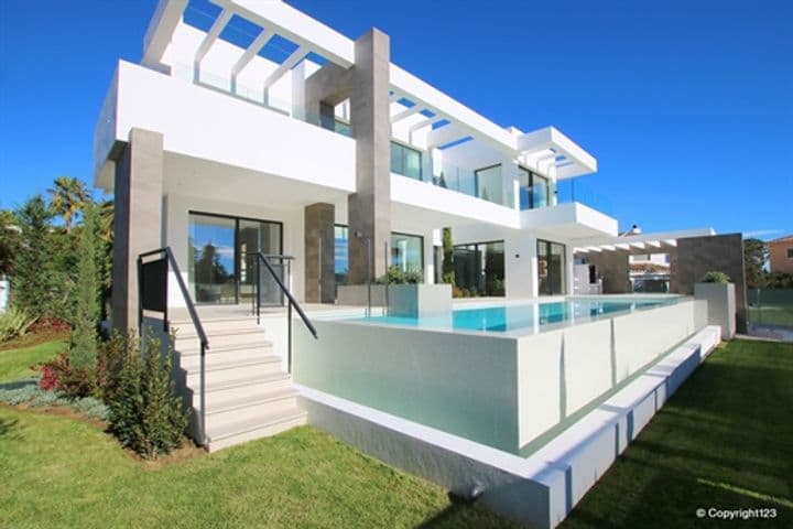 4 bedrooms house for sale in Marbella, Spain - Image 11