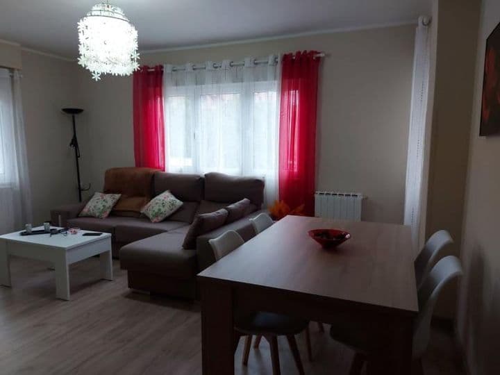 3 bedrooms apartment for rent in Gijon, Spain - Image 6