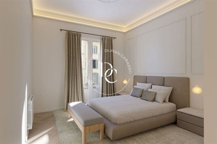 Apartment for sale in Barcelona, Spain - Image 9