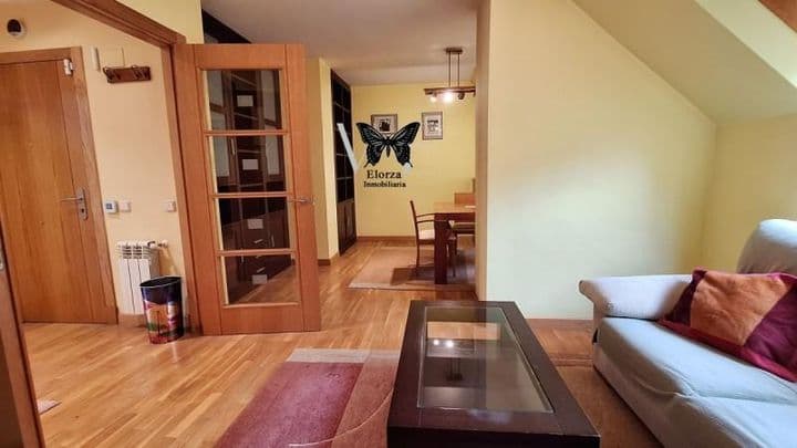 3 bedrooms apartment for rent in Oviedo, Spain - Image 2