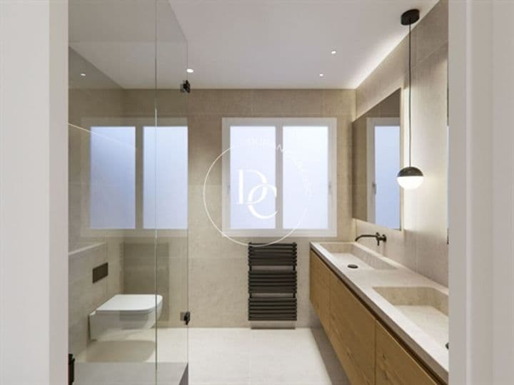 Apartment for sale in Barcelona, Spain - Image 7