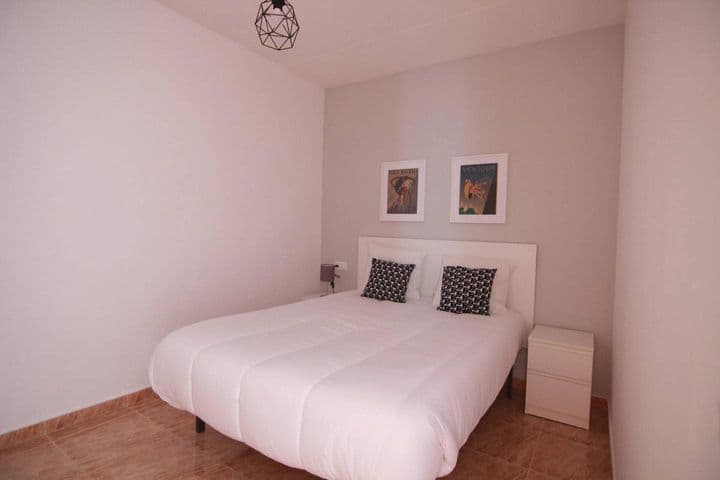 2 bedrooms apartment for rent in Ciutat Vella, Spain - Image 11