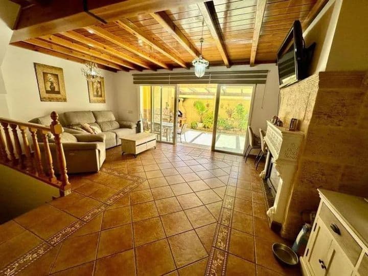 4 bedrooms house for sale in Estepona, Spain - Image 5