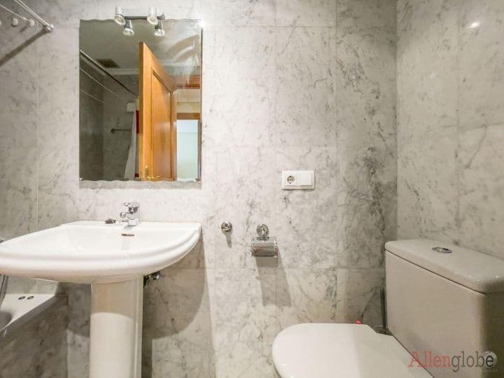 1 bedroom apartment for sale in Oviedo, Spain - Image 9