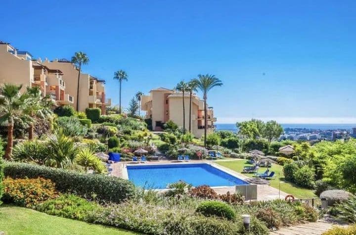 2 bedrooms apartment for sale in Benahavis, Spain - Image 2