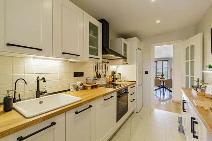 2 bedrooms house for sale in Benahavis, Spain - Image 9