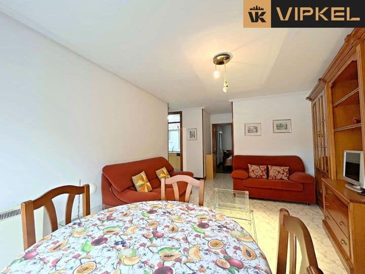 2 bedrooms apartment for sale in Betanzos county, Spain - Image 2