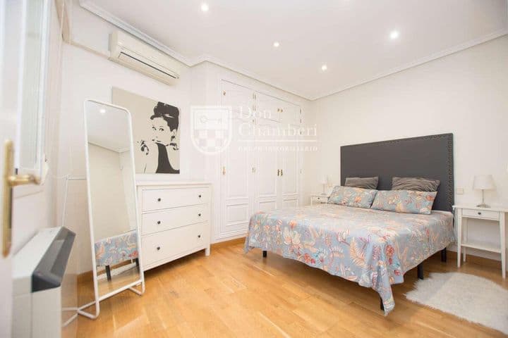 1 bedroom apartment for rent in Madrid, Spain - Image 5