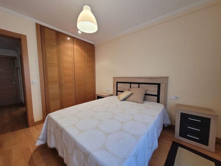 1 bedroom apartment for rent in Vigo, Spain - Image 7