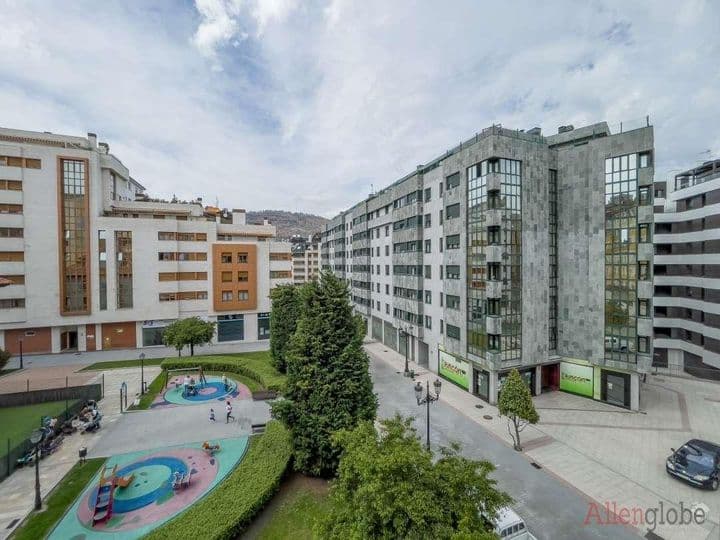 1 bedroom apartment for sale in Oviedo, Spain - Image 11