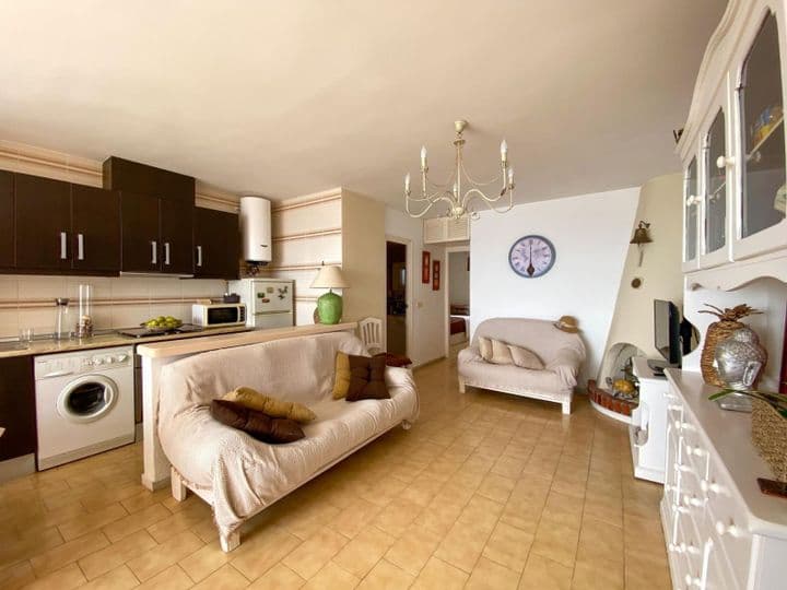 2 bedrooms apartment for rent in La Mata, Spain - Image 12