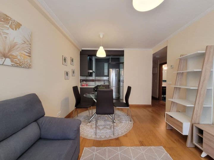 1 bedroom apartment for rent in Vigo, Spain - Image 3