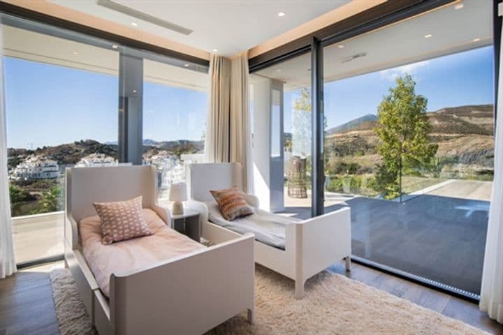 4 bedrooms house for sale in Nueva Andalucia, Spain - Image 10