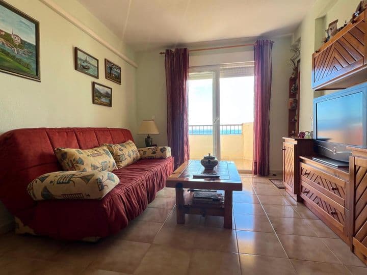 2 bedrooms apartment for rent in La Mata, Spain - Image 4