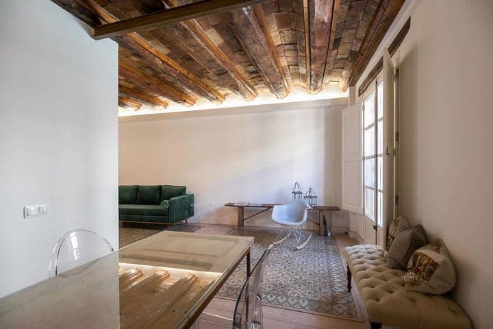 1 bedroom apartment for rent in Gotic, Spain - Image 6