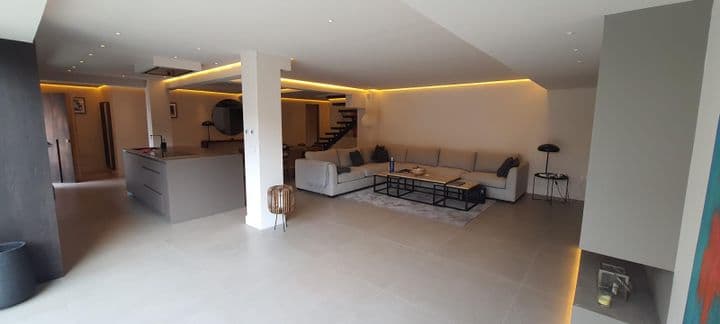 4 bedrooms apartment for rent in Marbella, Spain - Image 3