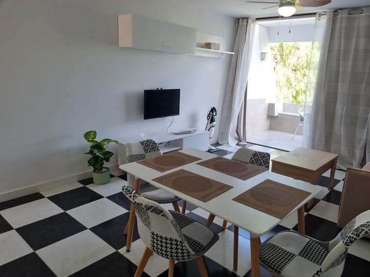 1 bedroom apartment for rent in Costa del Silencio-Las Galletas, Spain - Image 7