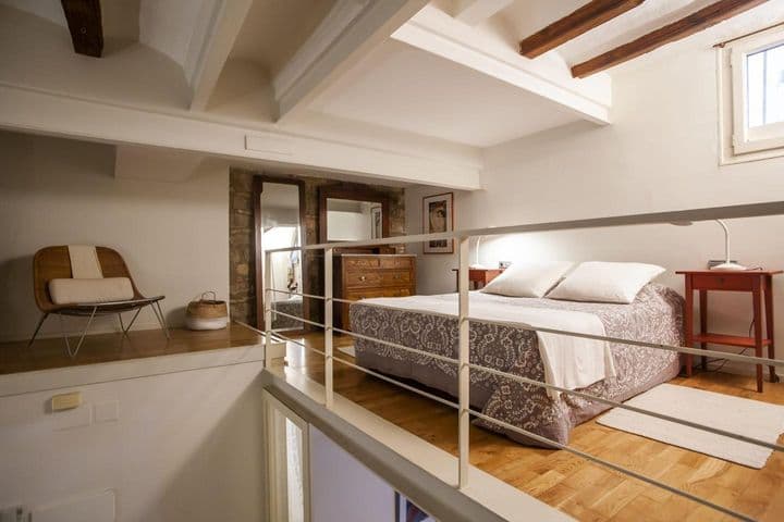 1 bedroom apartment for rent in Gotic, Spain - Image 9