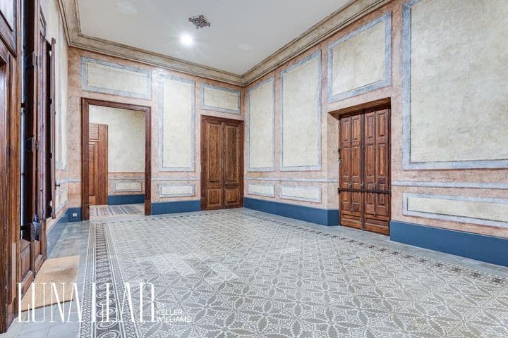 4 bedrooms apartment for rent in Gotic, Spain - Image 4