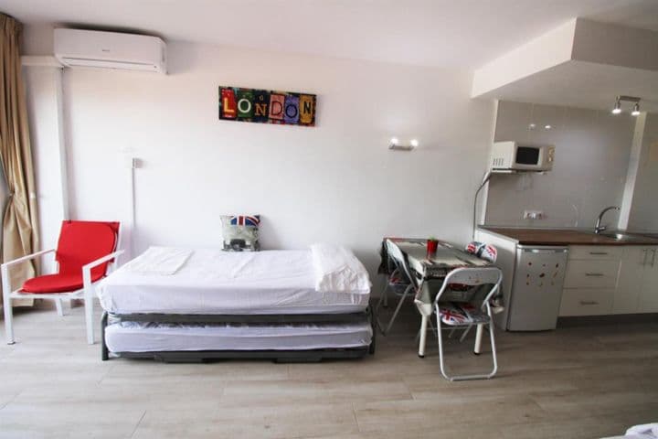 Apartment for rent in Parque de la Paloma, Spain - Image 6