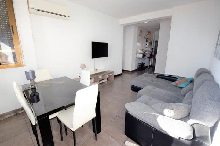 2 bedrooms apartment for rent in Zona Pueblo, Spain - Image 2