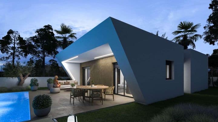 3 bedrooms house for sale in Centro, Spain - Image 2