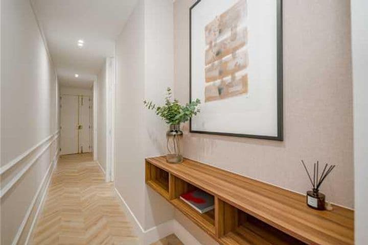 2 bedrooms apartment for sale in Retiro, Spain - Image 3