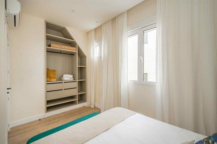 1 bedroom apartment for sale in Salamanca, Spain - Image 3