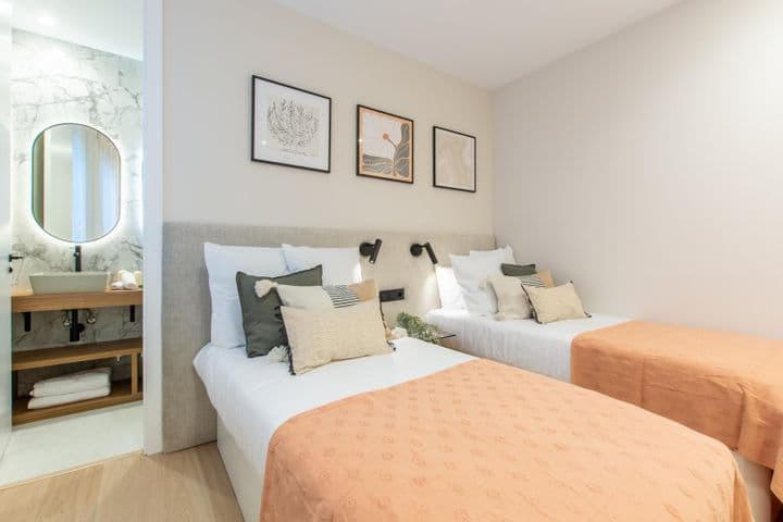 3 bedrooms apartment for sale in Centro, Spain - Image 3