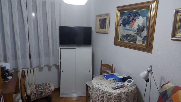 3 bedrooms apartment for rent in Segovia, Spain - Image 8