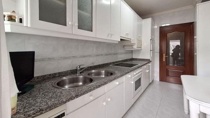 3 bedrooms apartment for rent in Oviedo, Spain - Image 9