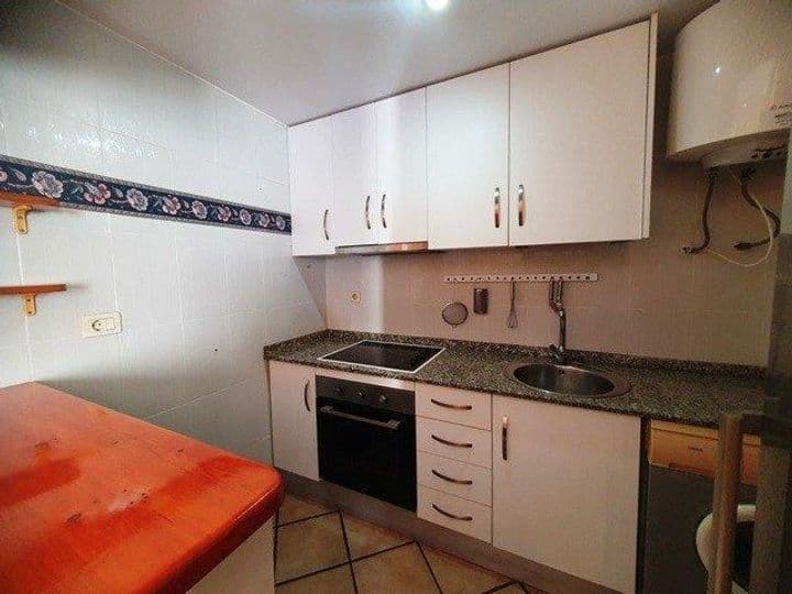 1 bedroom house for rent in Centro, Spain - Image 8