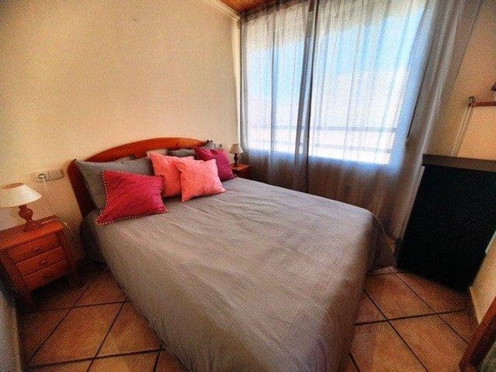 1 bedroom house for rent in Centro, Spain - Image 12